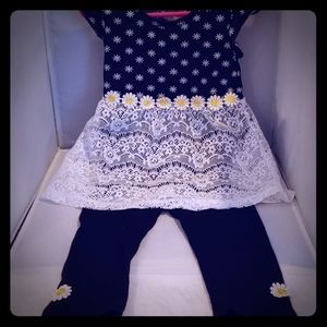 2 PIECE TODDLER GIRL SIZE 2T TUNIC & CAPRIS BOTTOM